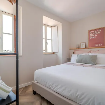 Premium Center Essence Apartment's - Walk Everywhere * Coimbra