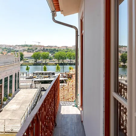 Premium Center Essence Apartment's - Walk Everywhere Apartamento Coimbra