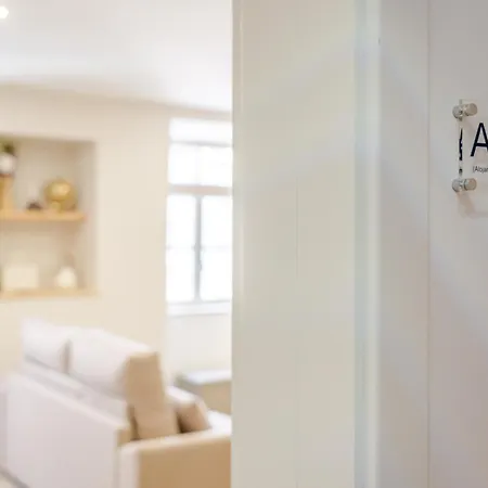 Premium Center Essence Apartment's - Walk Everywhere *